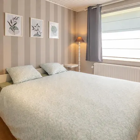 O16 Holiday home *