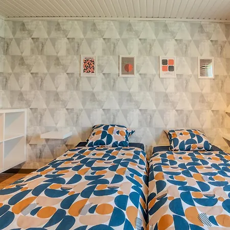 O16 Holiday home *